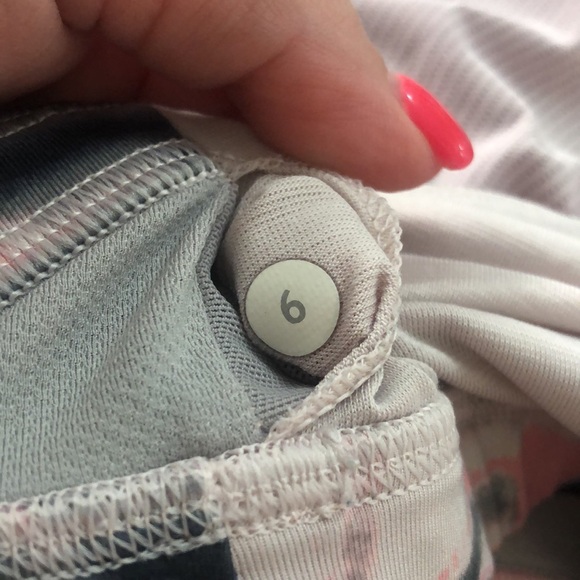 Lululemon rest less tank barely pink wamo camo built in bra drawstring bottom, 6 - Picture 8 of 9